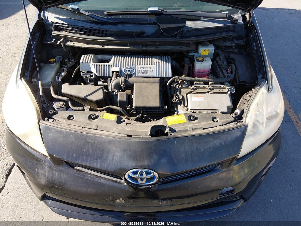 2012 Toyota Prius Four photo 10