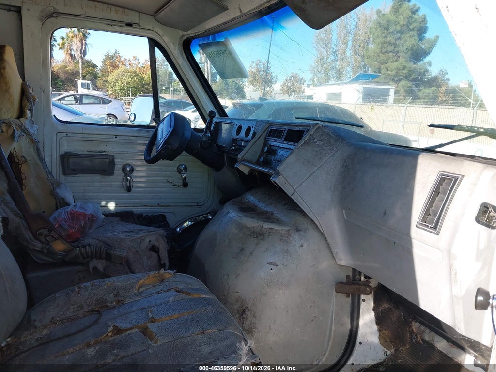 1995 Chevrolet G20 photo 5