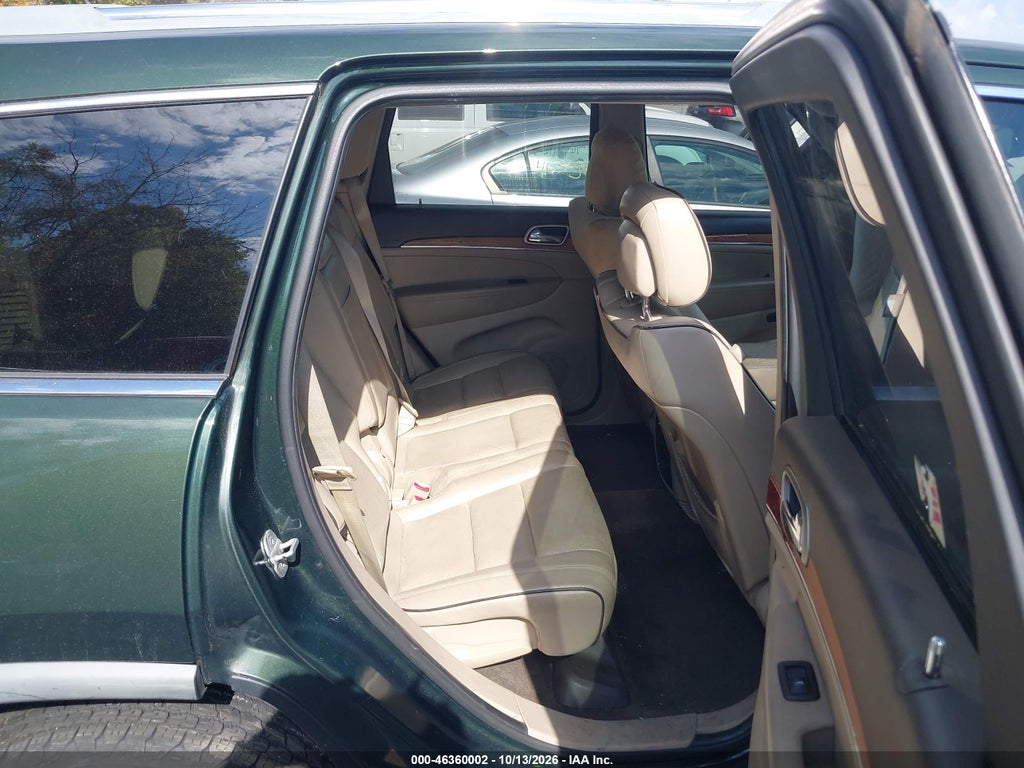 2011 Jeep Grand Cherokee Overland photo 8
