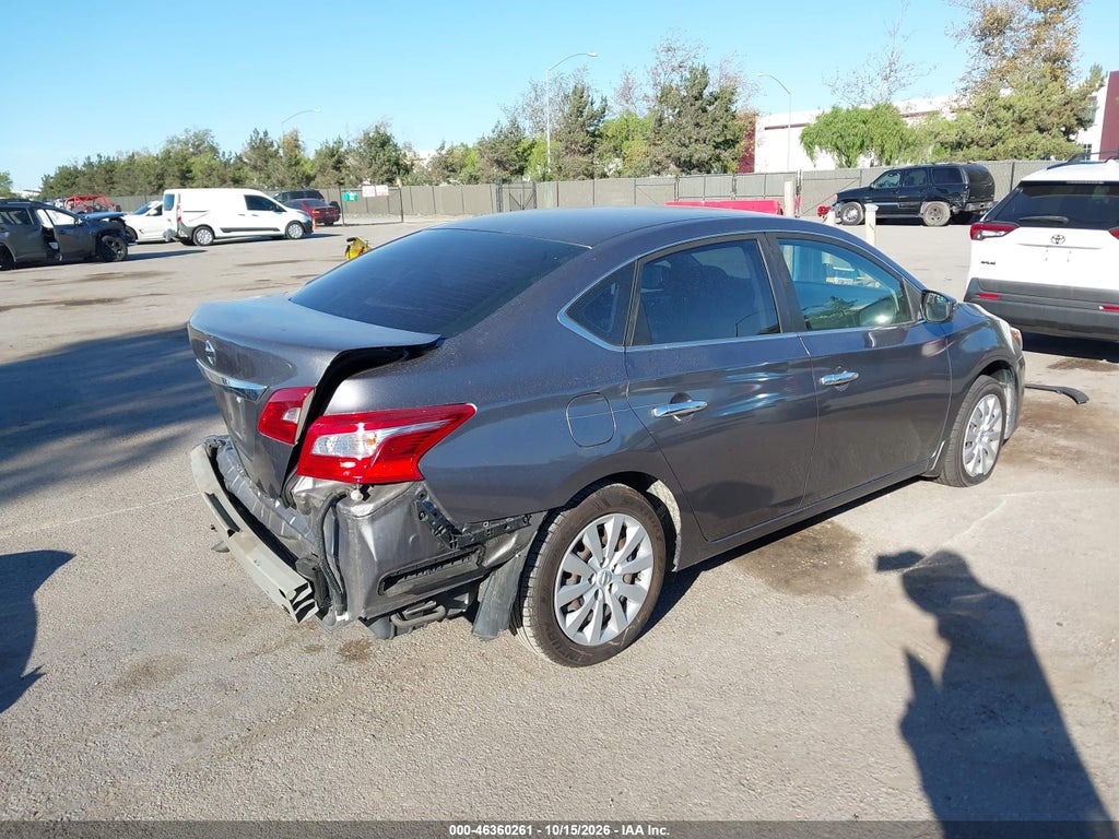 2019 Nissan Sentra S photo 4