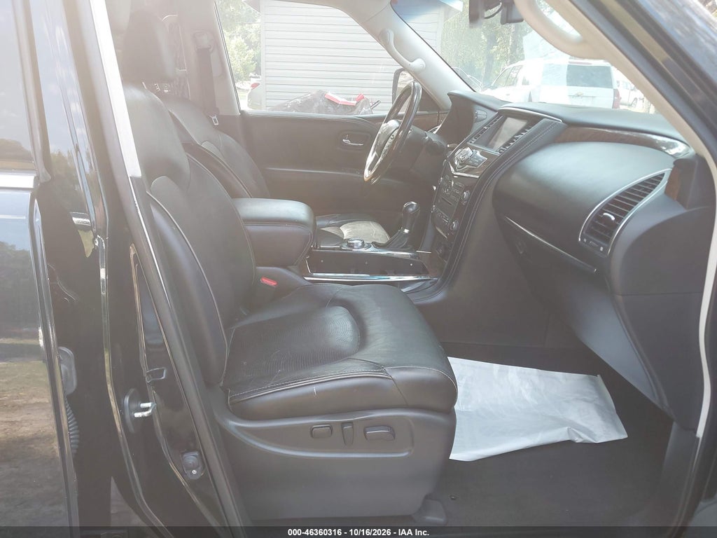 2016 Infiniti QX80 Limited photo 5
