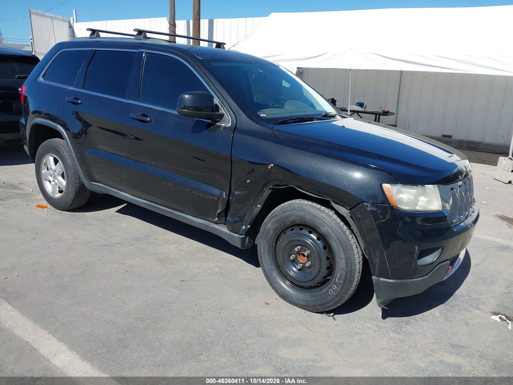 2013 Jeep Grand Cherokee Laredo photo 1