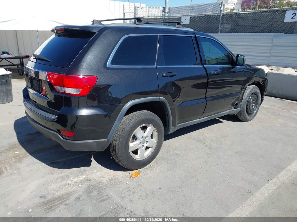 2013 Jeep Grand Cherokee Laredo photo 4