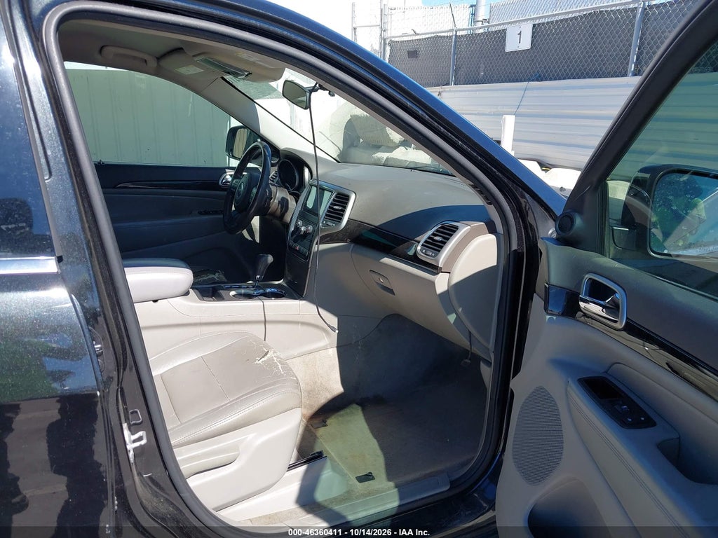 2013 Jeep Grand Cherokee Laredo photo 5