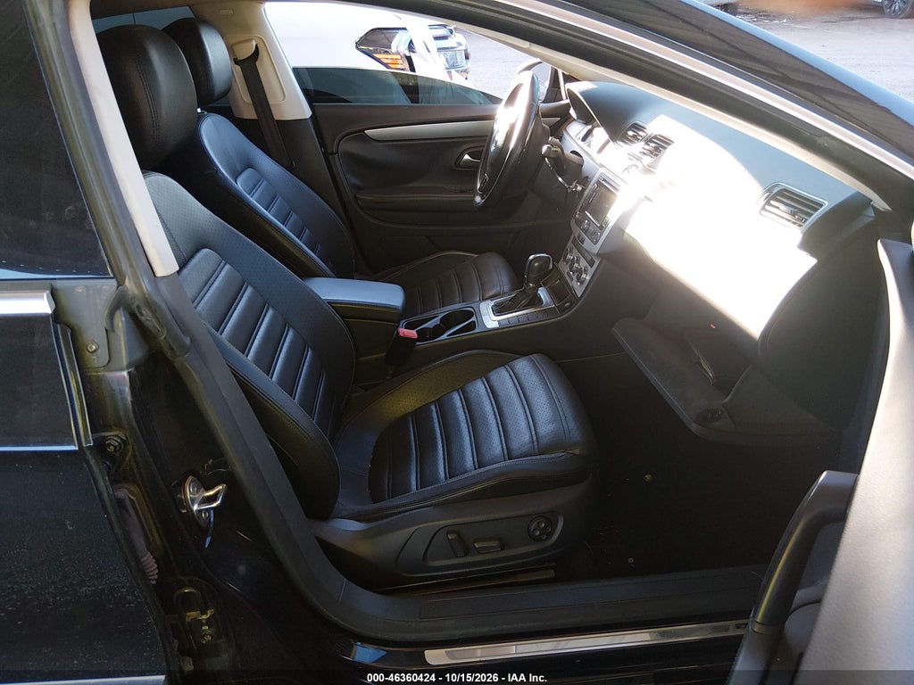 2013 Volkswagen CC 2.0T R-Line photo 5