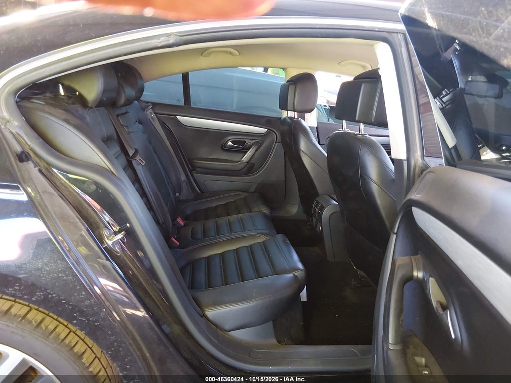 2013 Volkswagen CC 2.0T R-Line photo 8