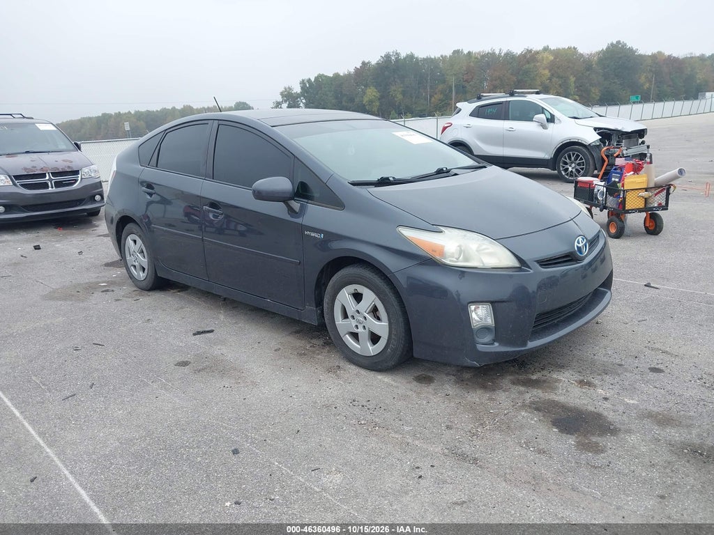 2010 Toyota Prius IV photo 1