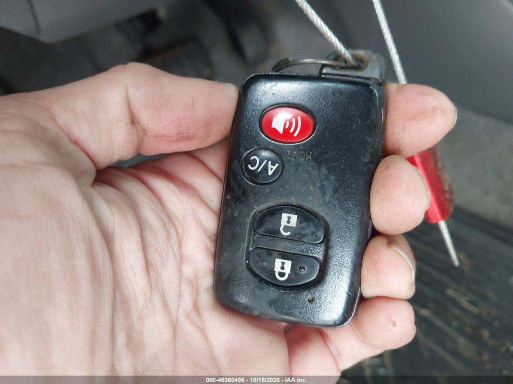 2010 Toyota Prius IV photo 11
