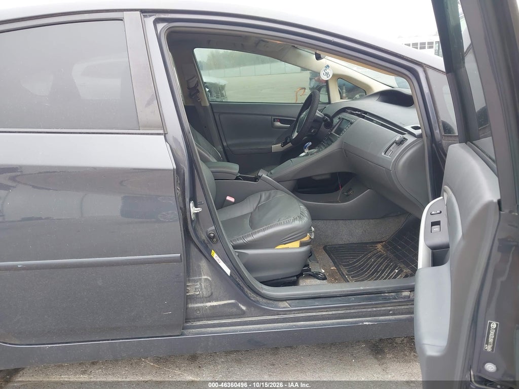 2010 Toyota Prius IV photo 5
