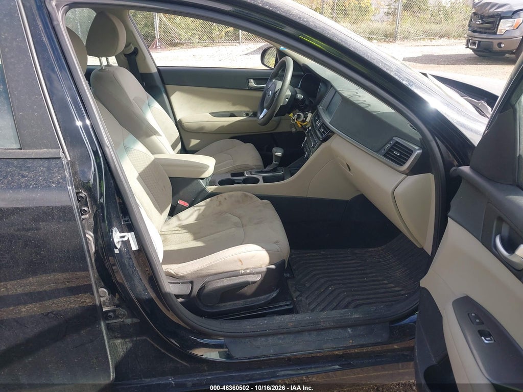 2018 Kia Optima LX photo 5