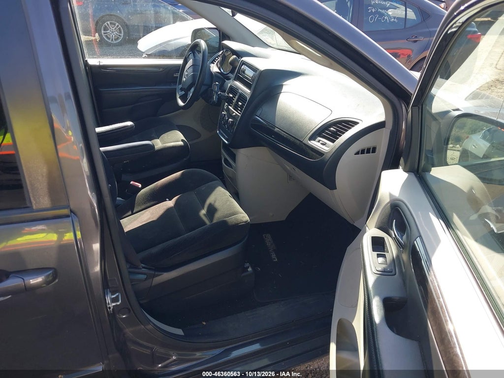 2017 Dodge Grand Caravan SE photo 5