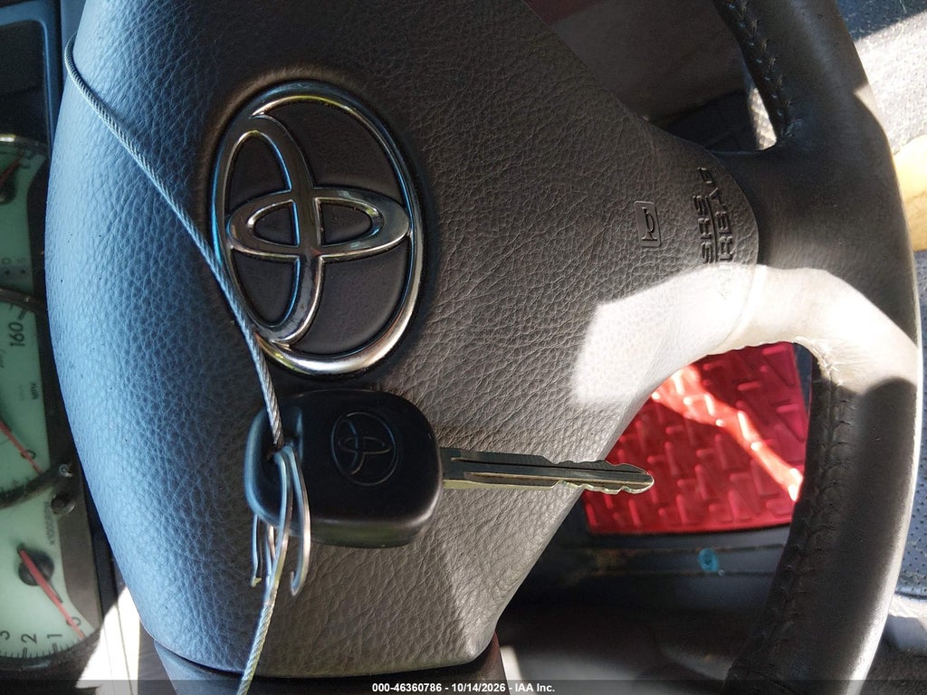 2004 Toyota Camry Solara SLE V6 photo 11