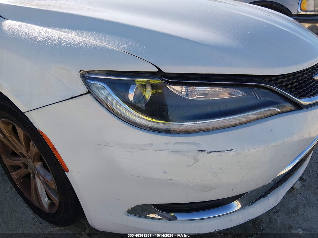 2015 Chrysler 200 Limited photo 6