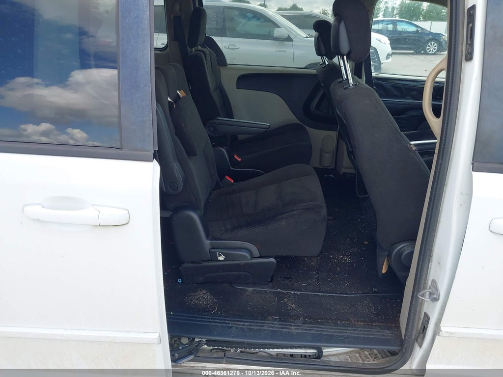2016 Dodge Grand Caravan SE photo 8