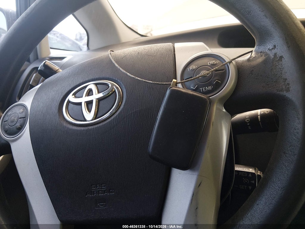 2010 Toyota Prius II photo 11