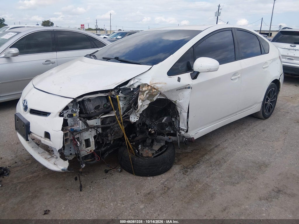 2010 Toyota Prius II photo 2