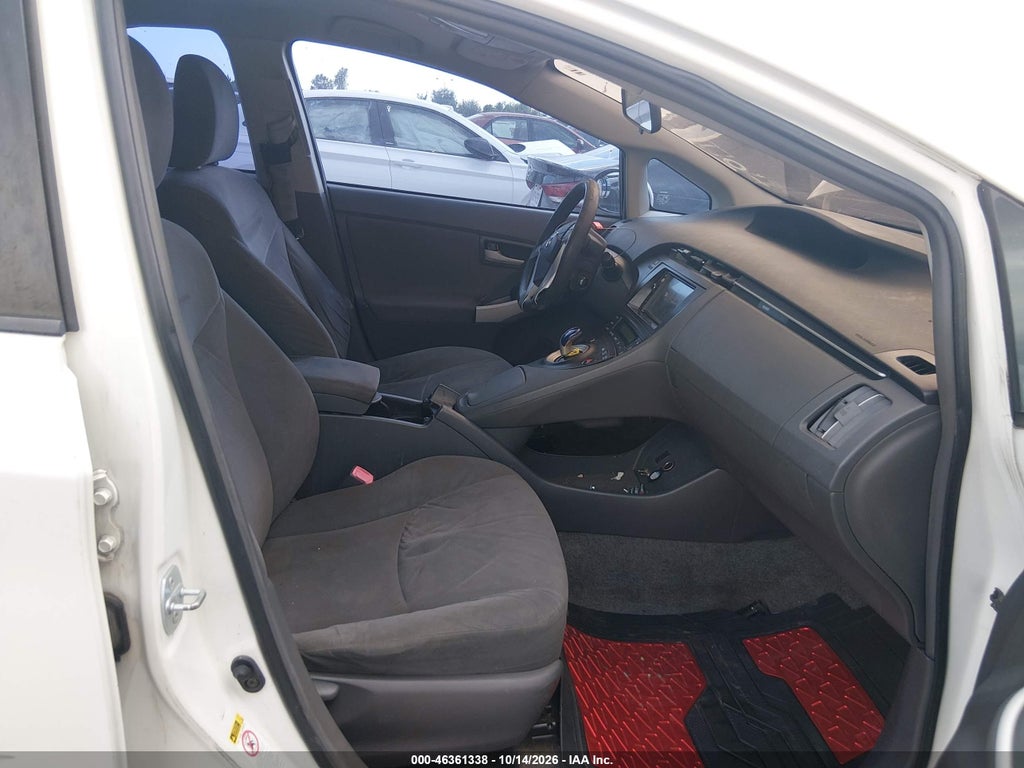 2010 Toyota Prius II photo 5