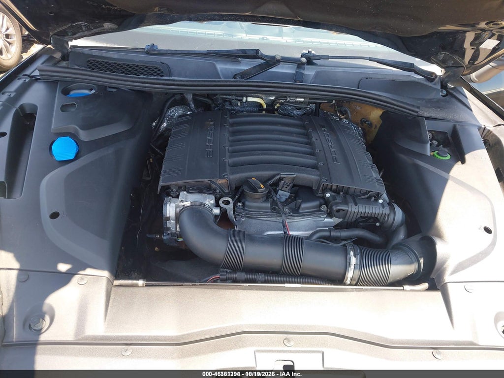 2016 Porsche Cayenne photo 10