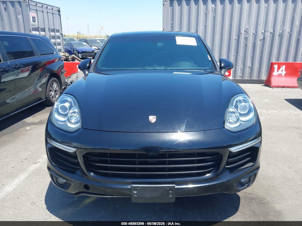 2016 Porsche Cayenne photo 6