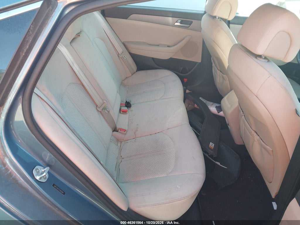 2015 Hyundai Sonata SE photo 8