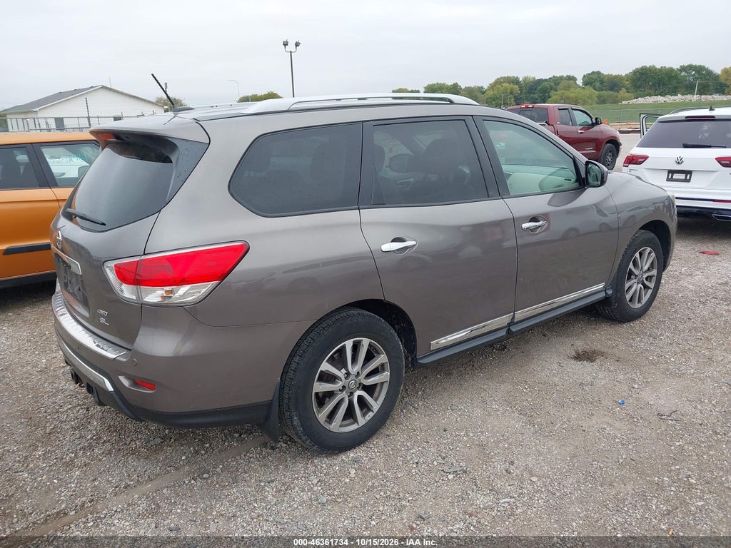 2014 Nissan Pathfinder SL photo 4