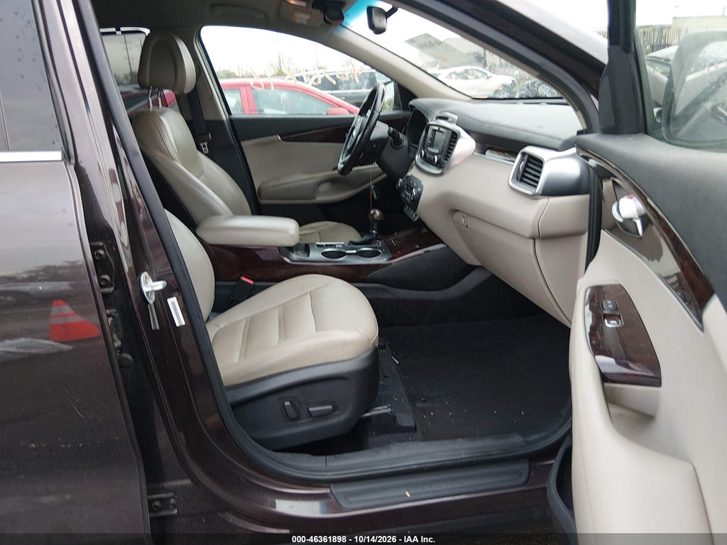 2016 Kia Sorento 2.0T EX photo 5