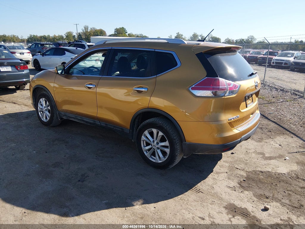 2015 Nissan Rogue SV photo 3