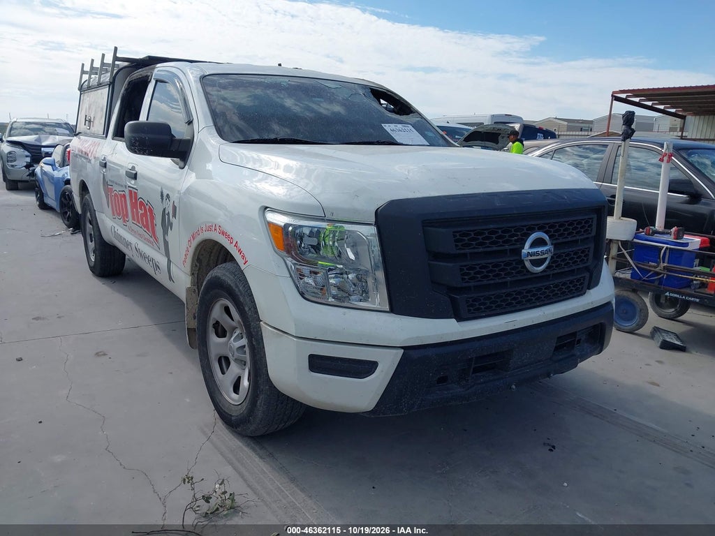 NISSAN TITAN 2022