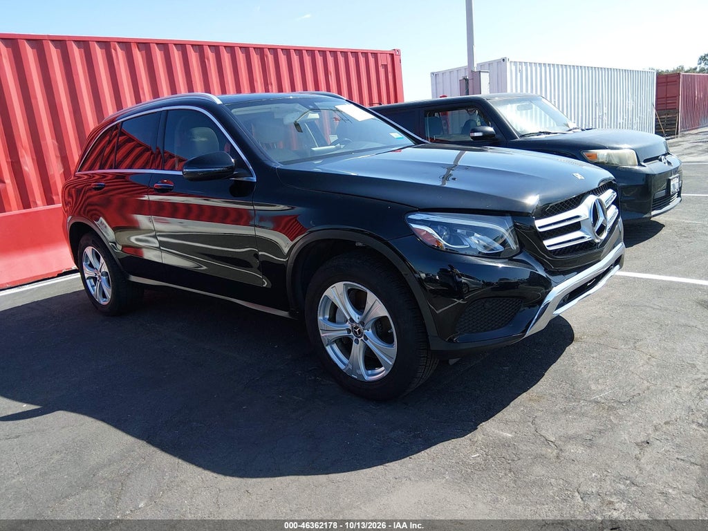 2017 Mercedes-Benz GLC 300 4MATIC photo 1