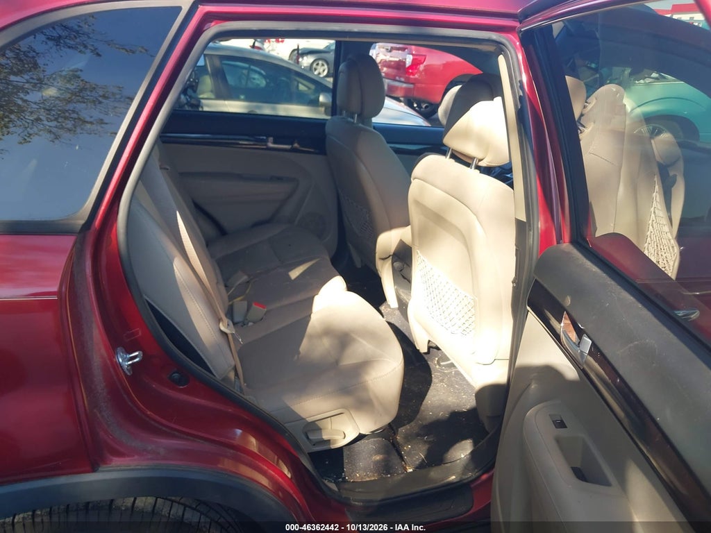 2014 Kia Sorento LX V6 photo 8