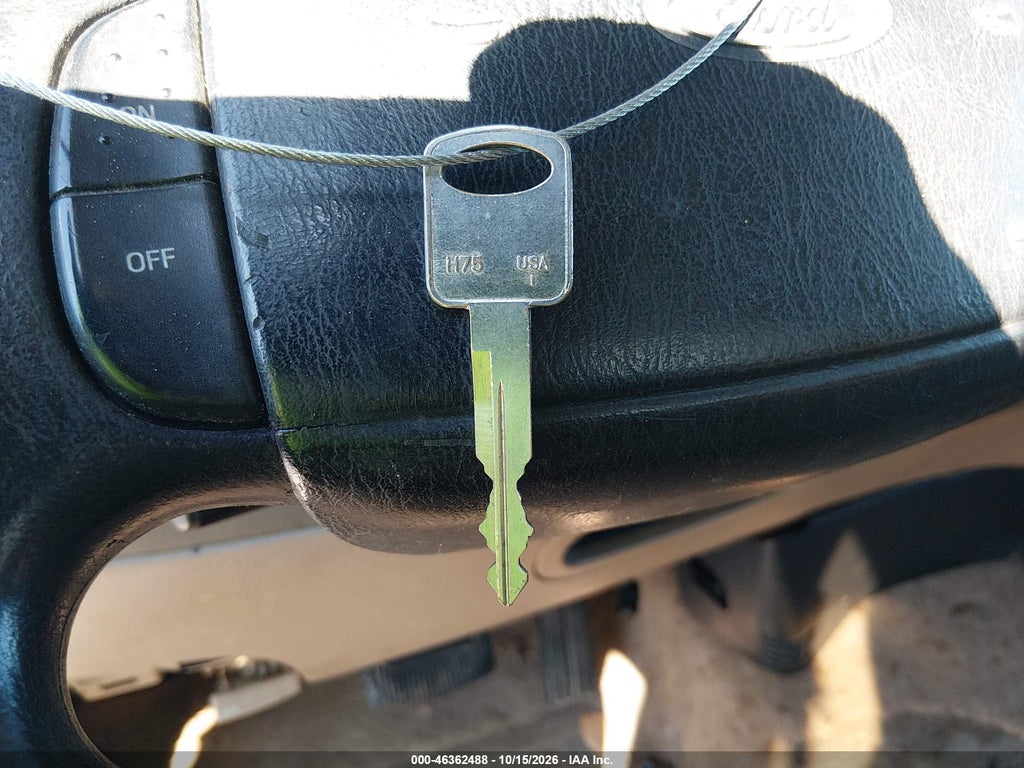 1997 Ford F-150 Lariat/Standard/XL/XLT photo 11
