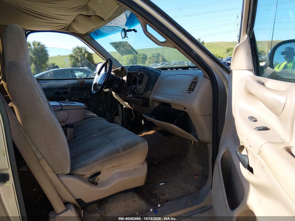 1997 Ford F-150 Lariat/Standard/XL/XLT photo 5