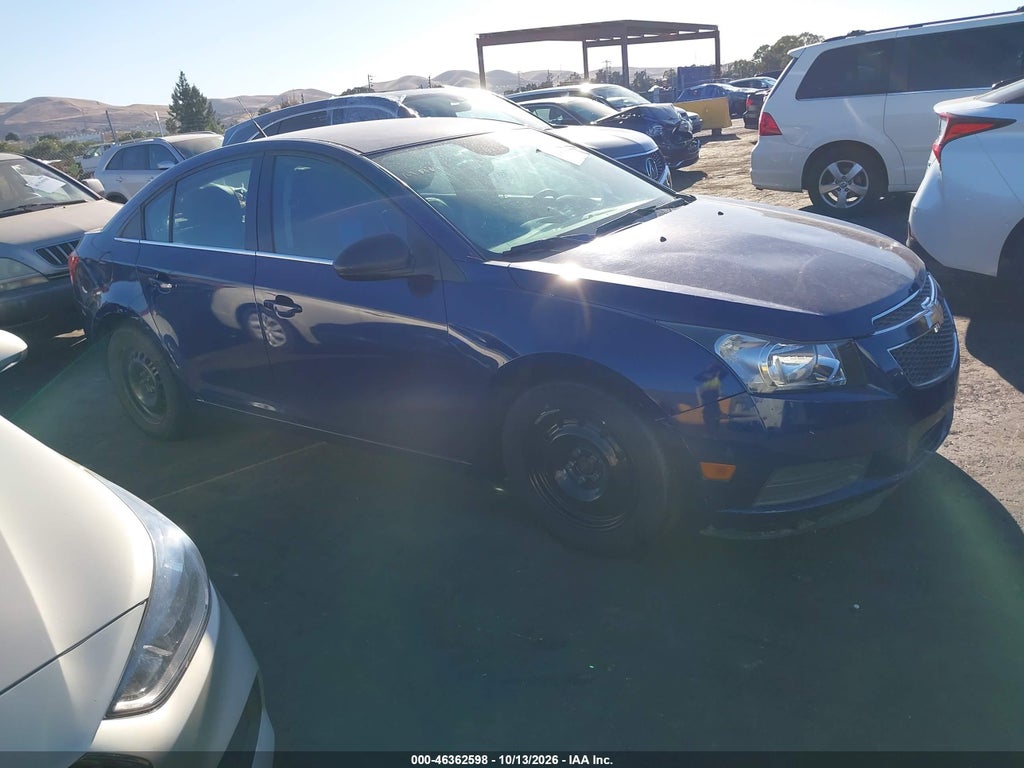 2012 Chevrolet Cruze LS photo 1