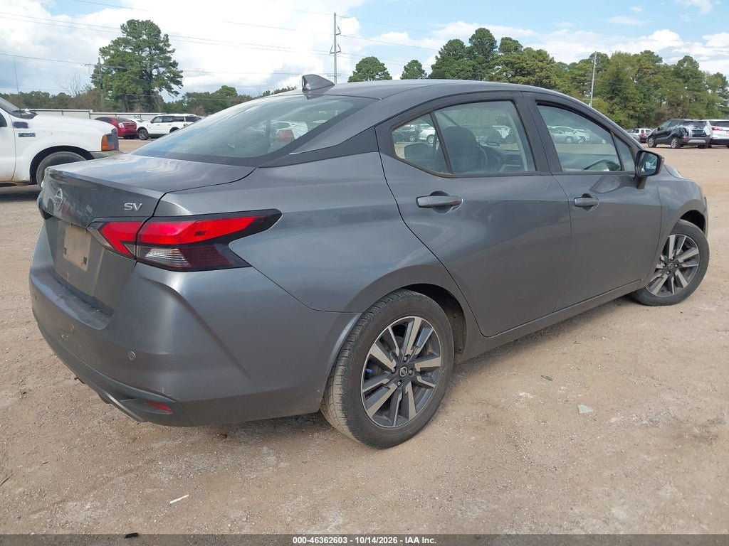 2021 Nissan Versa SV Xtronic CVT photo 4