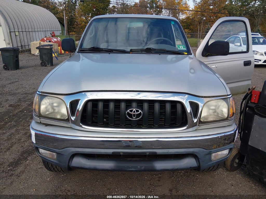 2002 Toyota Tacoma Base V6 photo 6