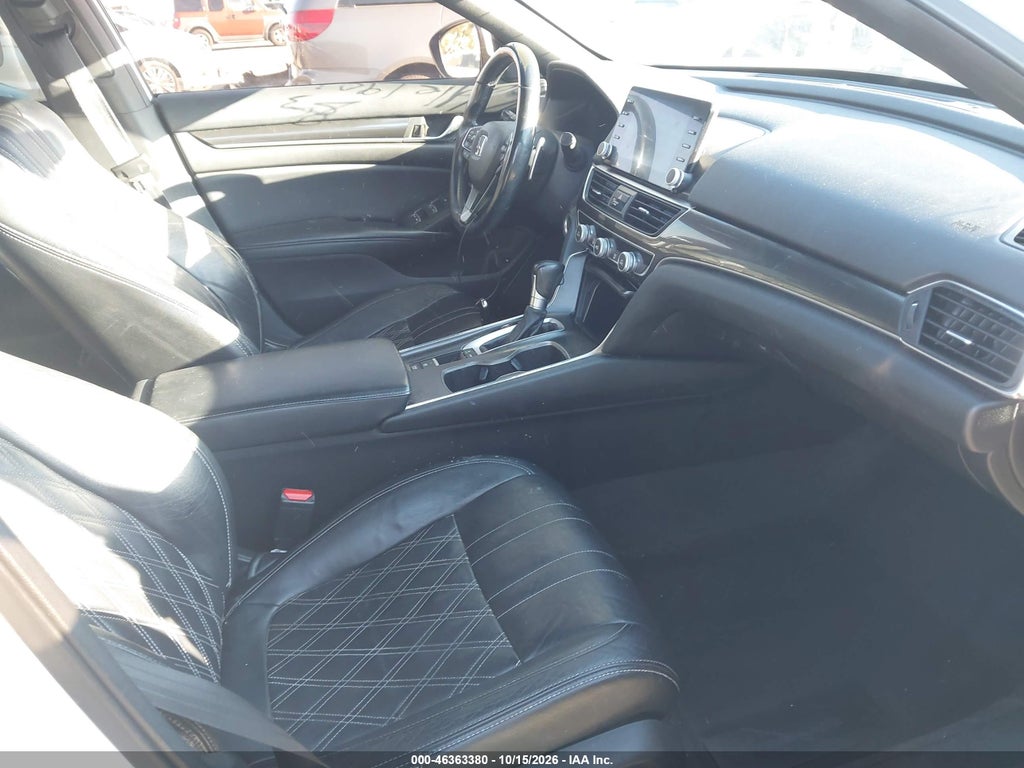 2018 Honda Accord Sport photo 5