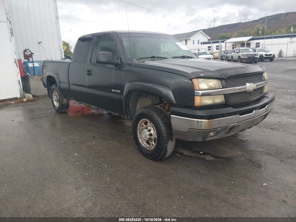 2003 Chevrolet Silverado 2500 LS photo 1