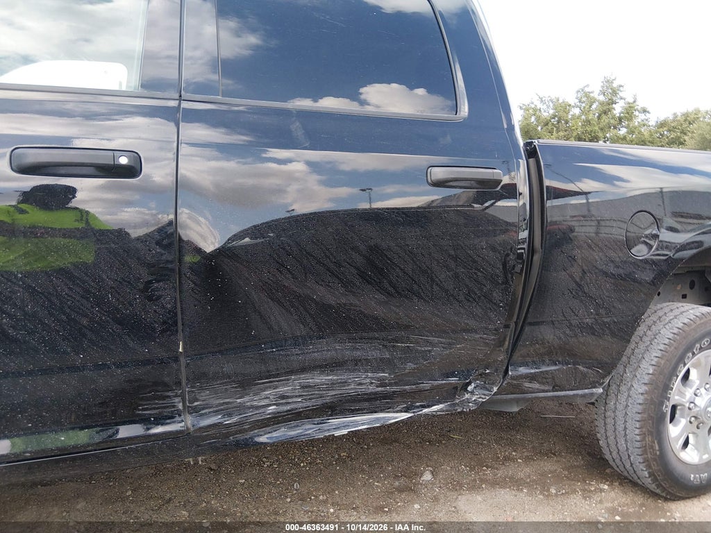 2026 Ram 2500 BIG Horn 4X4 6'4 Box photo 6