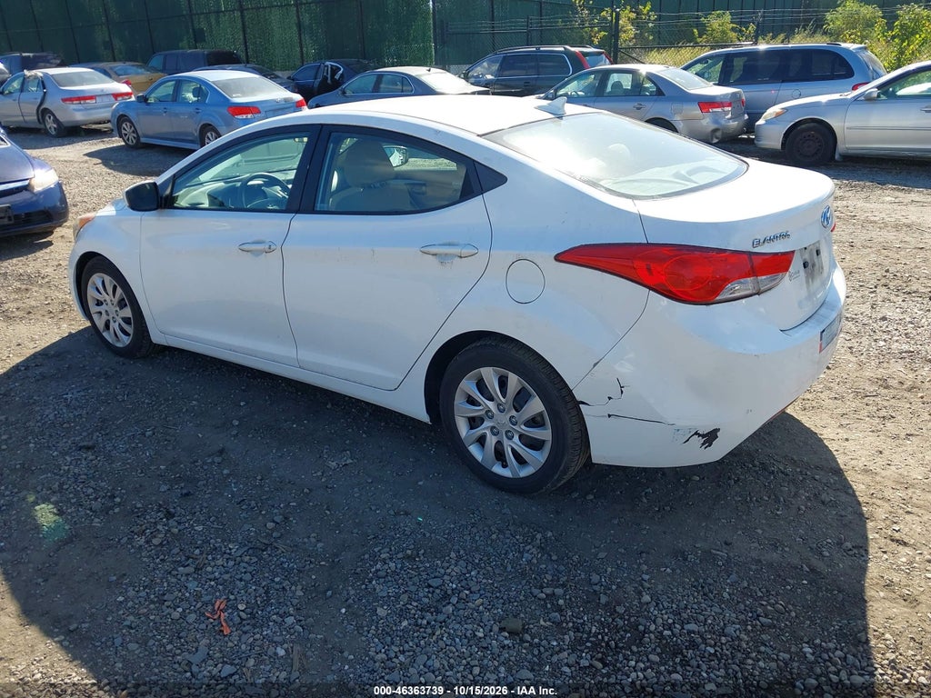 2011 Hyundai Elantra GLS photo 3