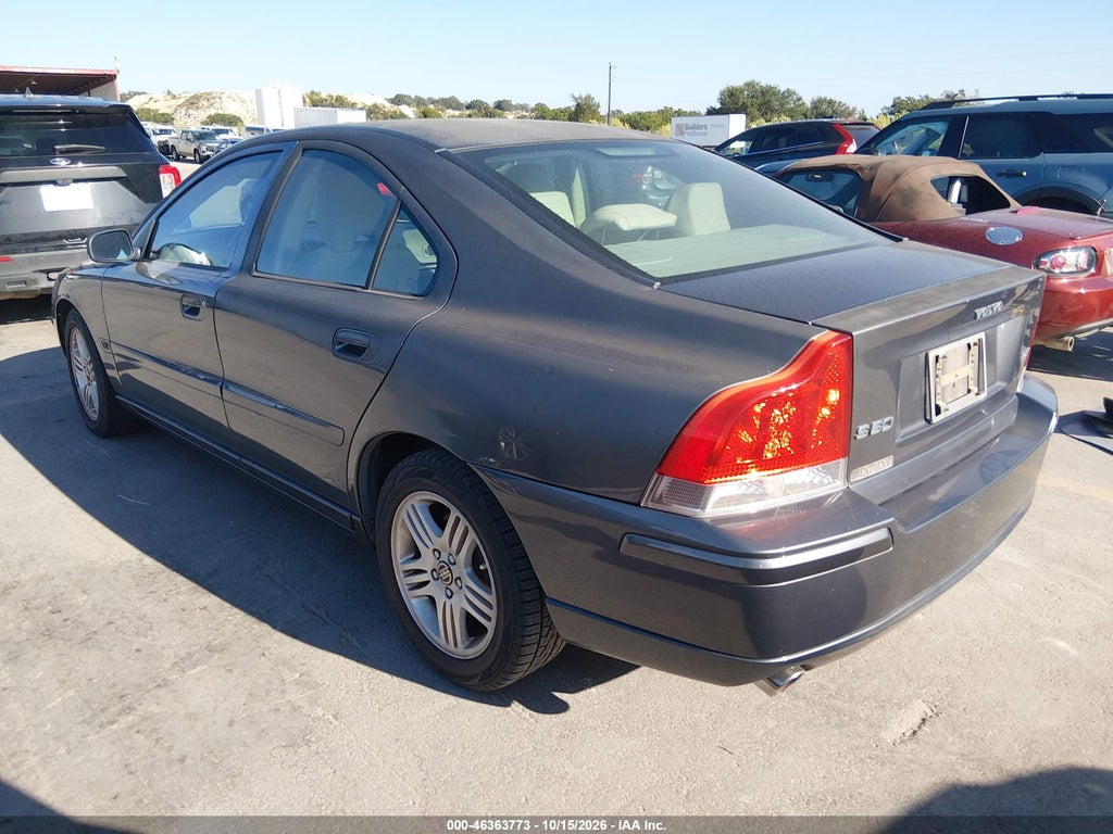 2005 Volvo S60 2.5T photo 3