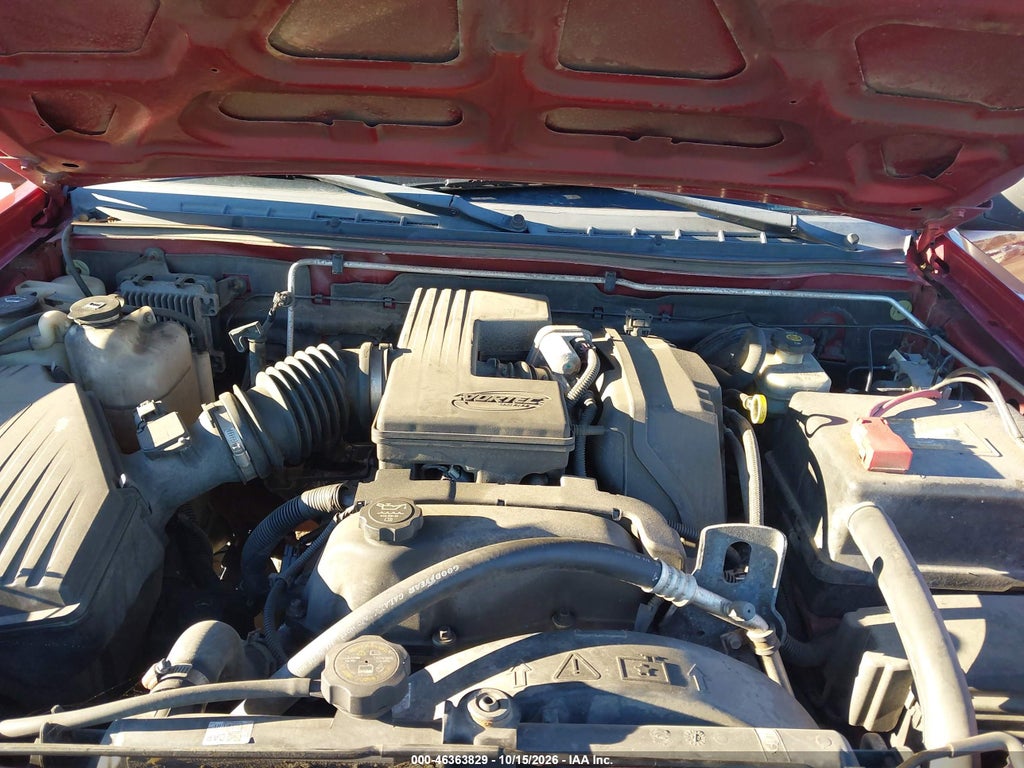 2004 Chevrolet Colorado LS photo 10