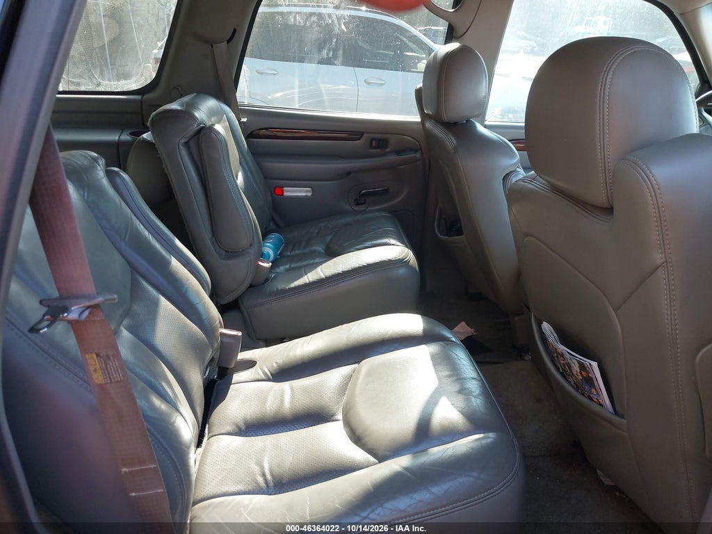 2003 Cadillac Escalade Standard photo 8