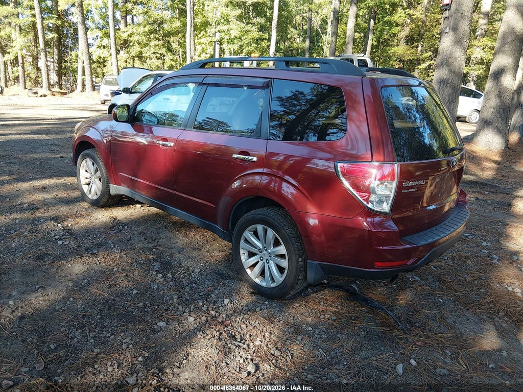 2013 Subaru Forester 2.5X Premium photo 3