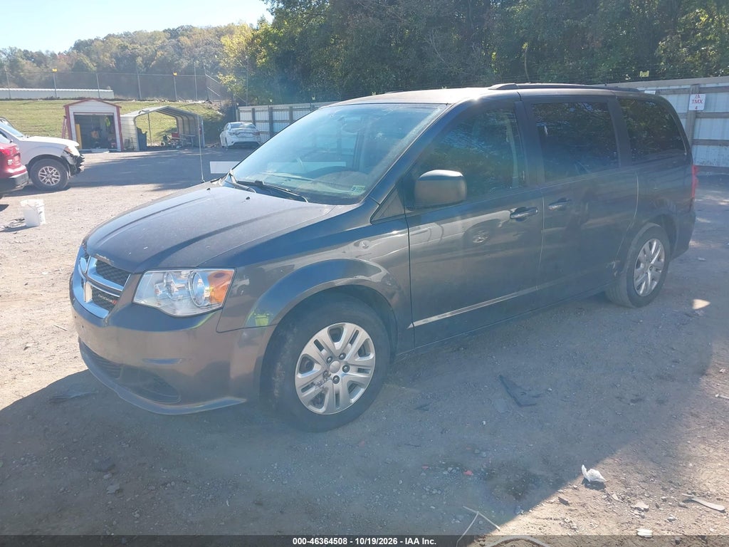 2018 Dodge Grand Caravan SE photo 2