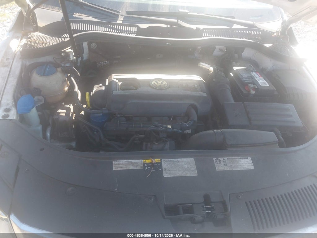 2015 Volkswagen CC 2.0T Sport photo 10