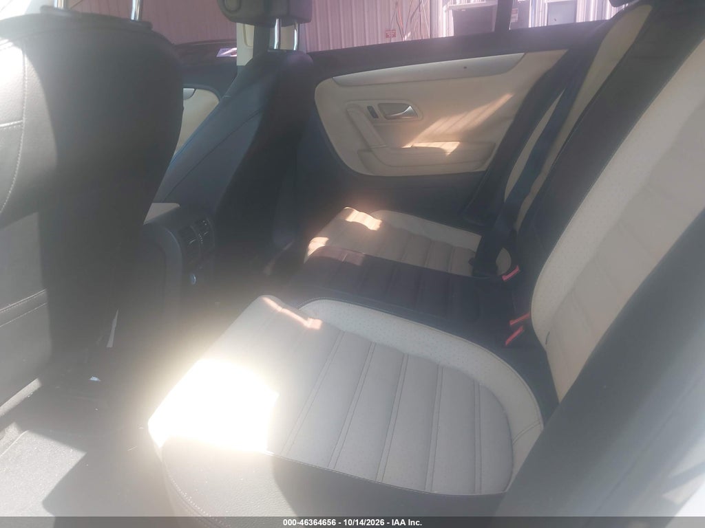 2015 Volkswagen CC 2.0T Sport photo 8