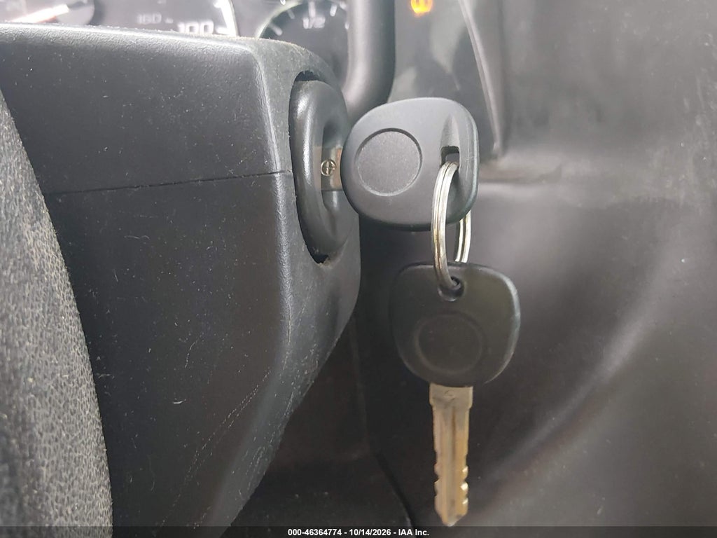 2014 GMC Savana 2500 Work Van photo 11