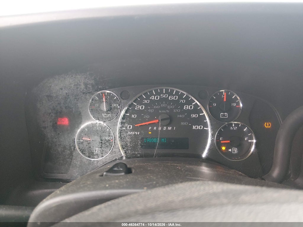 2014 GMC Savana 2500 Work Van photo 7