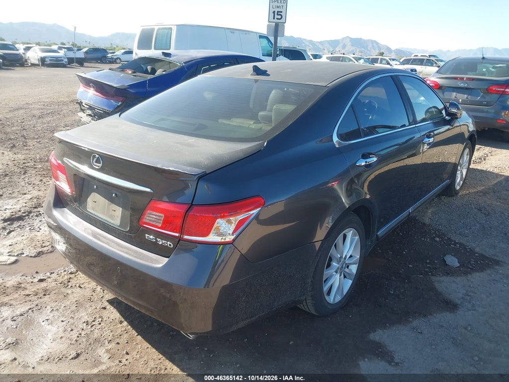 2011 Lexus ES 350 photo 4