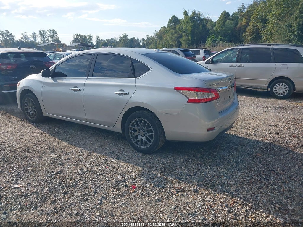 2015 Nissan Sentra SV photo 3